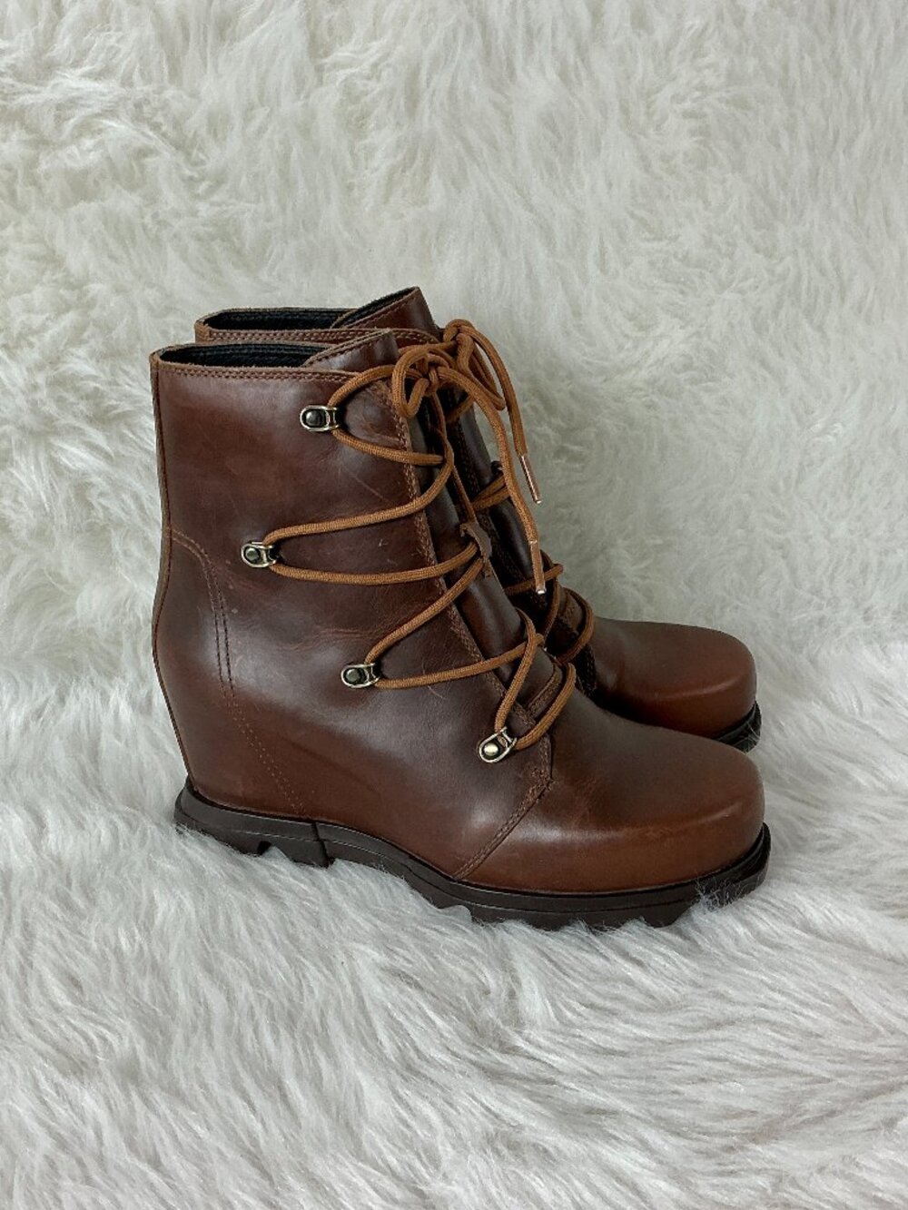 Sorel Women's Joan of Arctic Wedge III Brown Leather Lace Up Boots NWOT 9.5